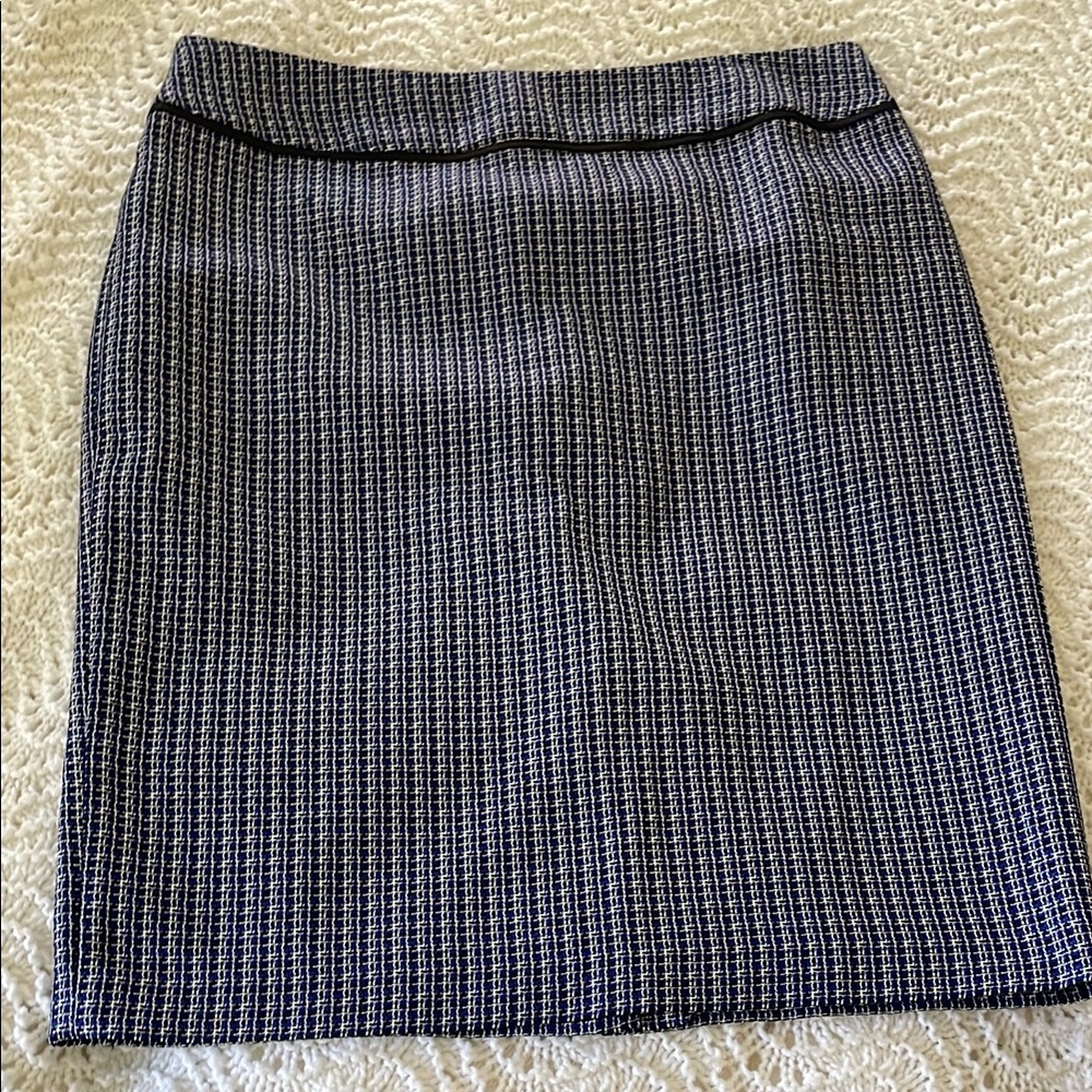 Classic Black and White Mini Skirt